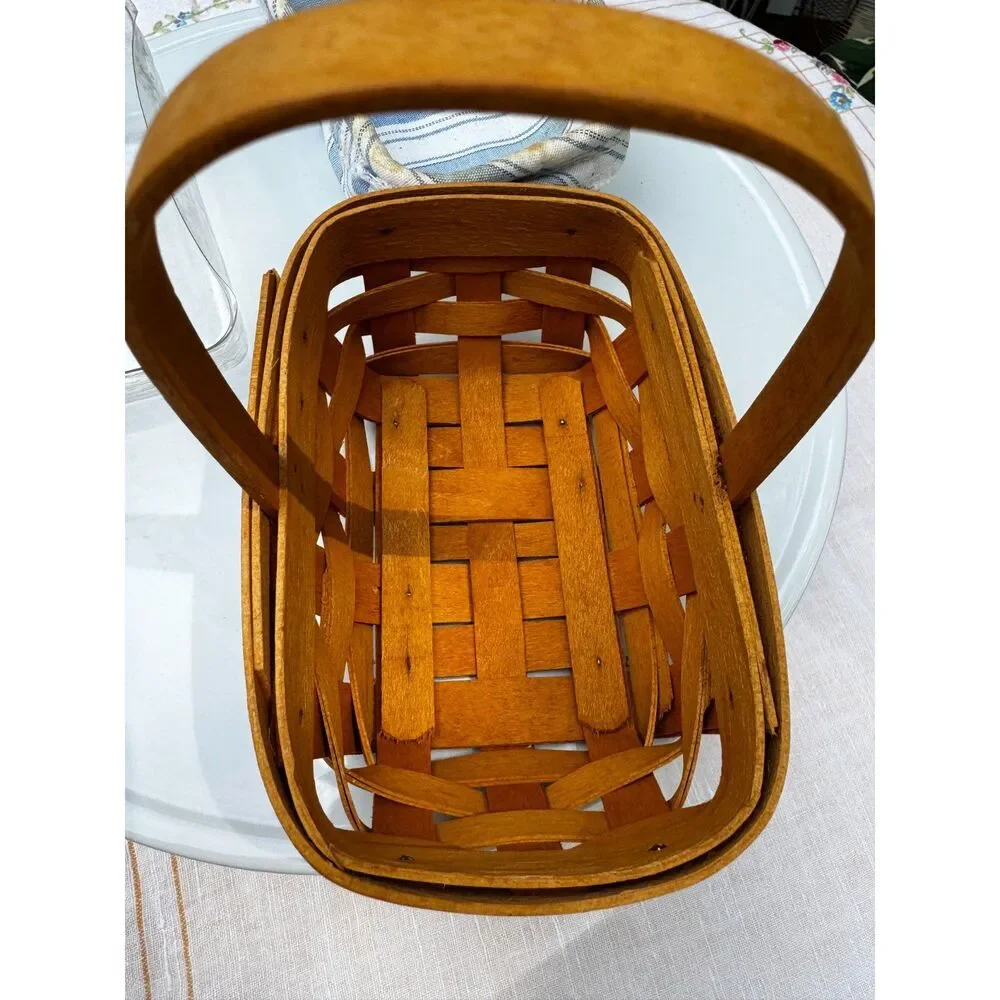Vintage Longaberger Basket; small; with liner and plastic insert